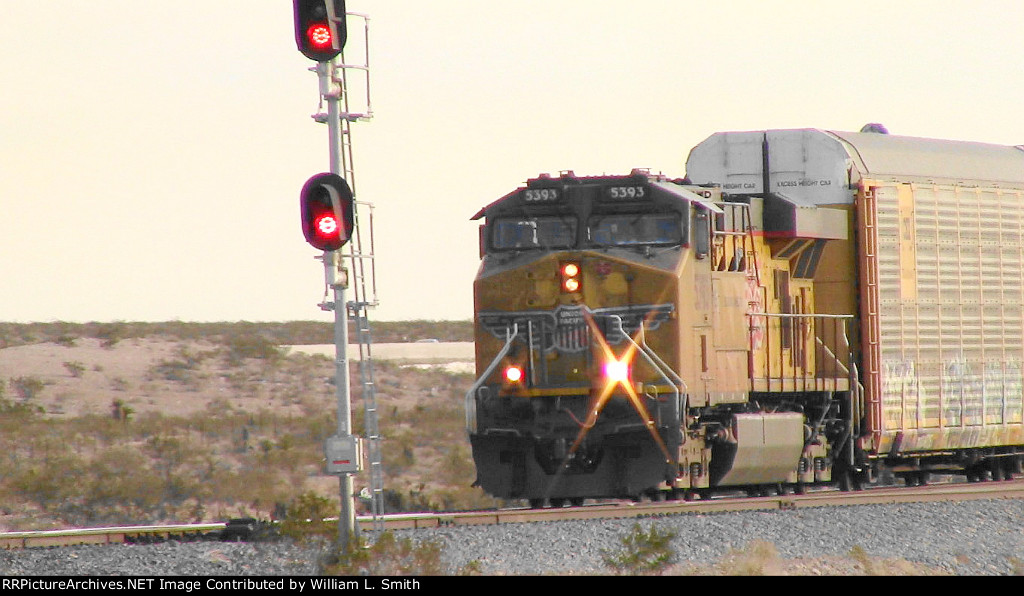 WB Unit Vehicular Flat Car Frt at Erie NV -1